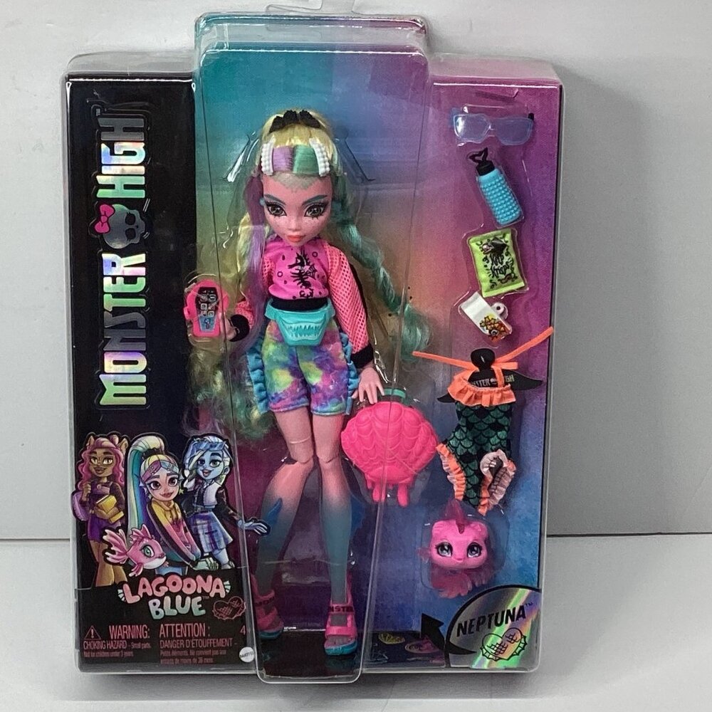 Monster High Lagoona Blue Neptuna Doll w/Outfit & Accessories